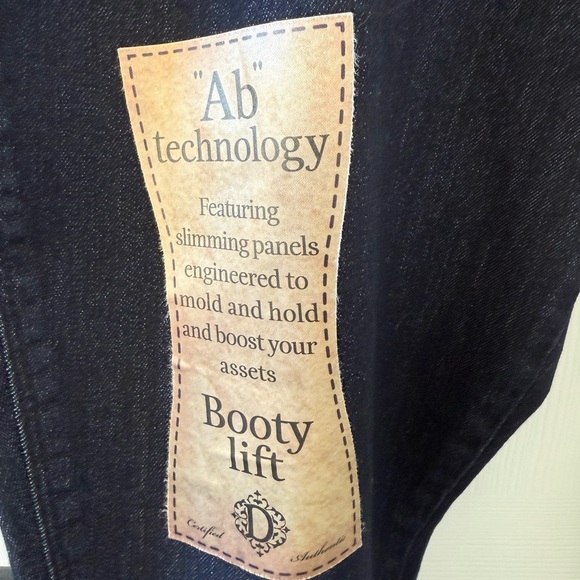 Democracy Women's Dark Indigo Skinny Jeans - Picture 4 of 6